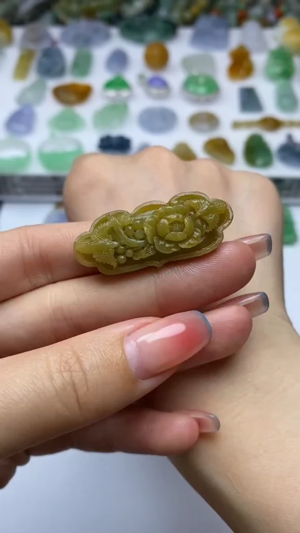 未镶嵌定制翡翠毛货定制不退不换