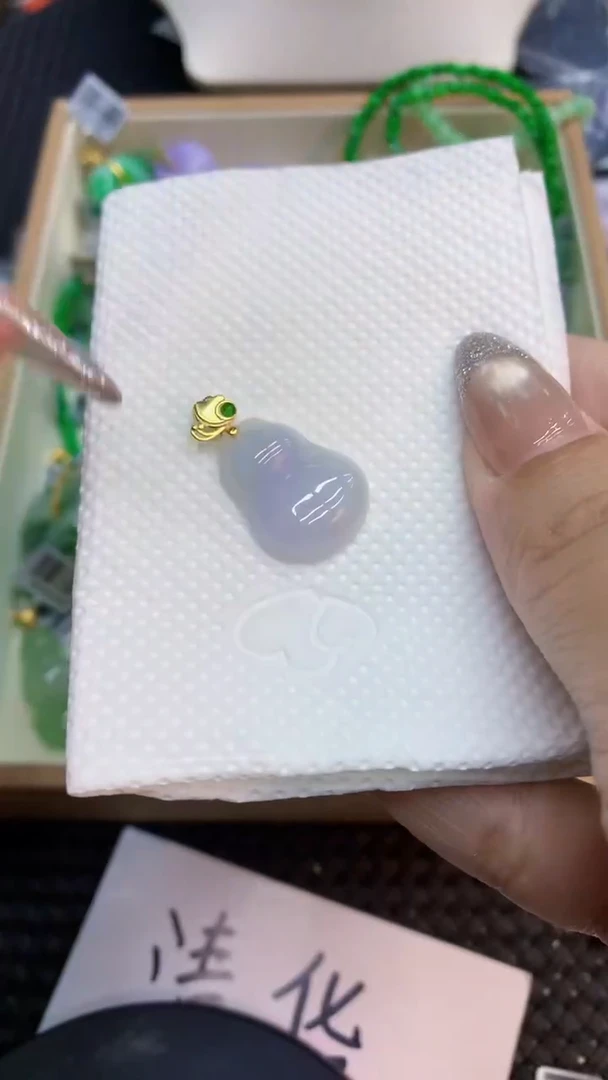 颈饰未镶嵌翡翠1