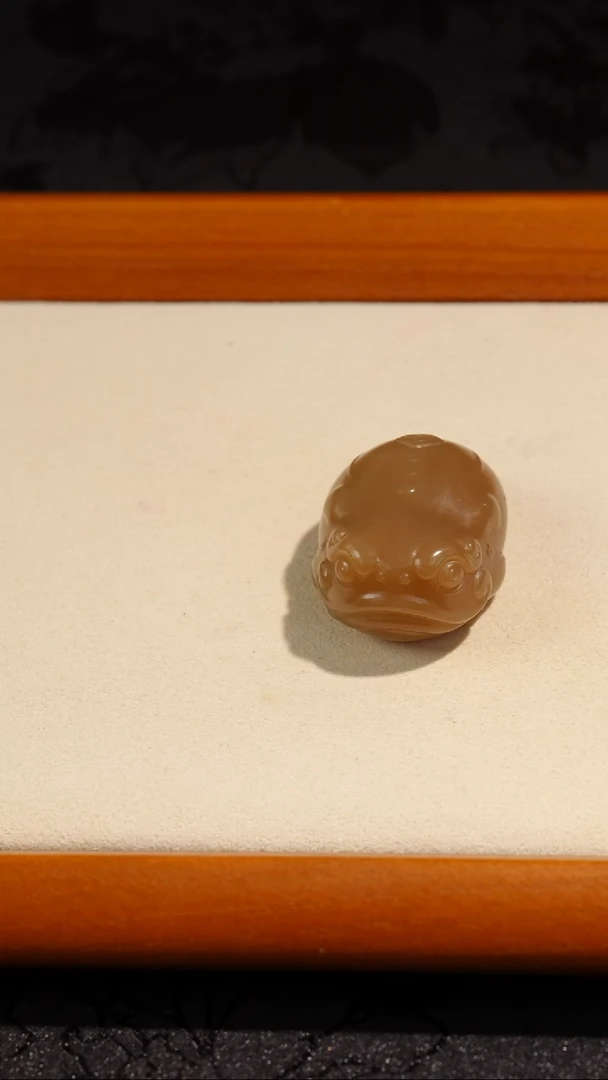 吊坠(不含链)未镶嵌和田玉（糖玉）和田玉糖玉金蟾 约27.12g