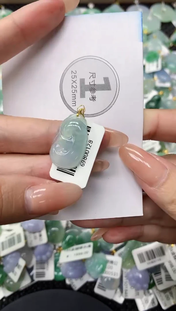 颈饰18K金镶嵌翡翠11111111111