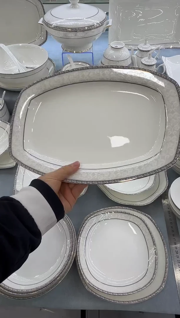 骨瓷玲珑12方鱼1个