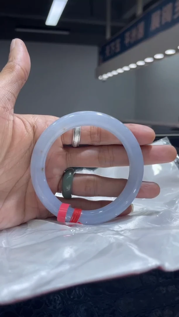 未镶嵌手镯翡翠4