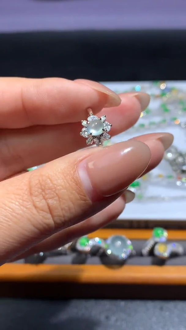 颈饰银S925镶嵌翡翠净货