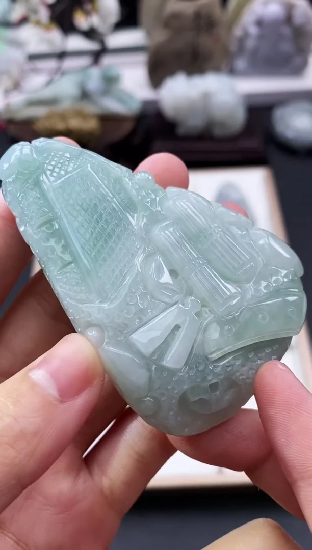 翡翠未镶嵌颈饰天然缅甸A货翡翠