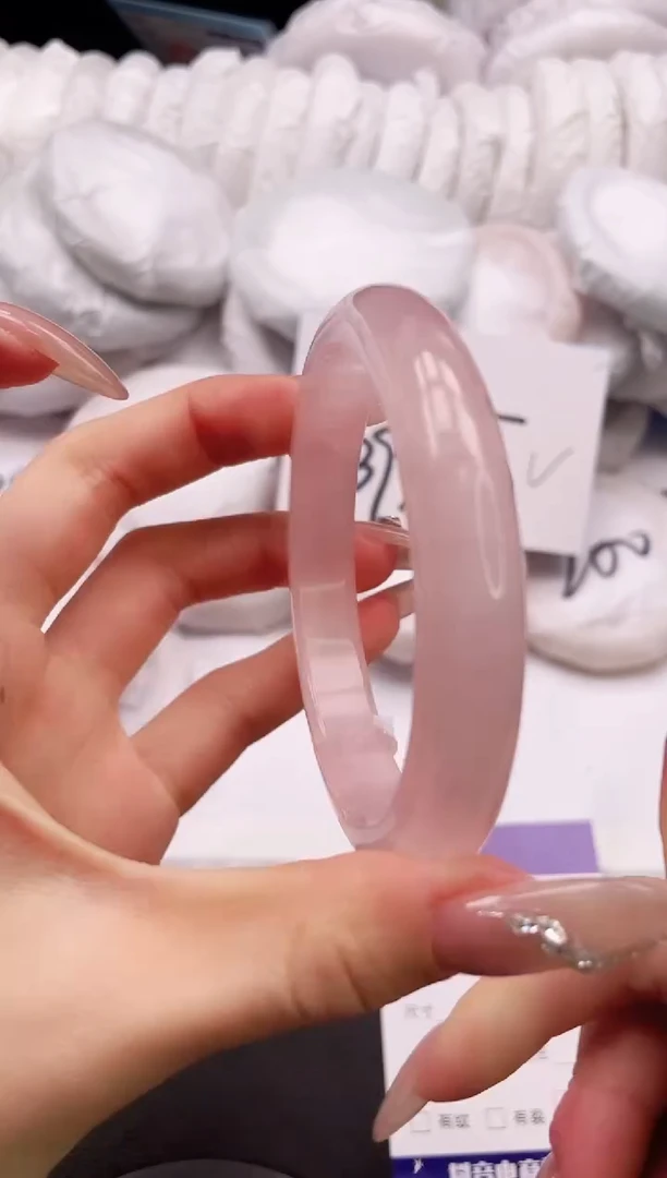 【闪购商品】石英质玉手镯未镶嵌3K336-59