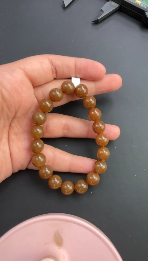 手串未镶嵌和田玉且末金山微色差卡10手串