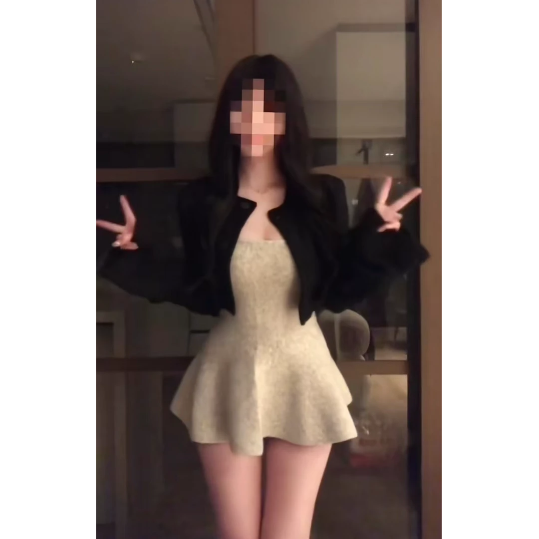 韩系纯欲穿搭黑色长袖针织外套女秋季叠穿套装纯欲抹胸背心两件套