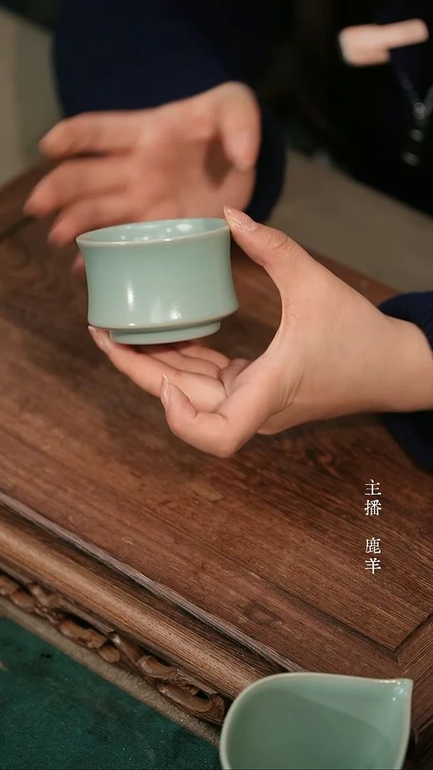 束腰马蹄-王国奇章款-天青-羊