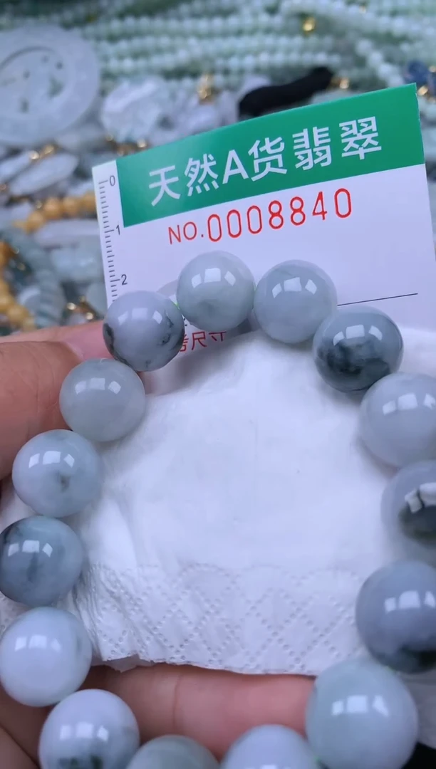 翡翠未镶嵌颈饰.0008840