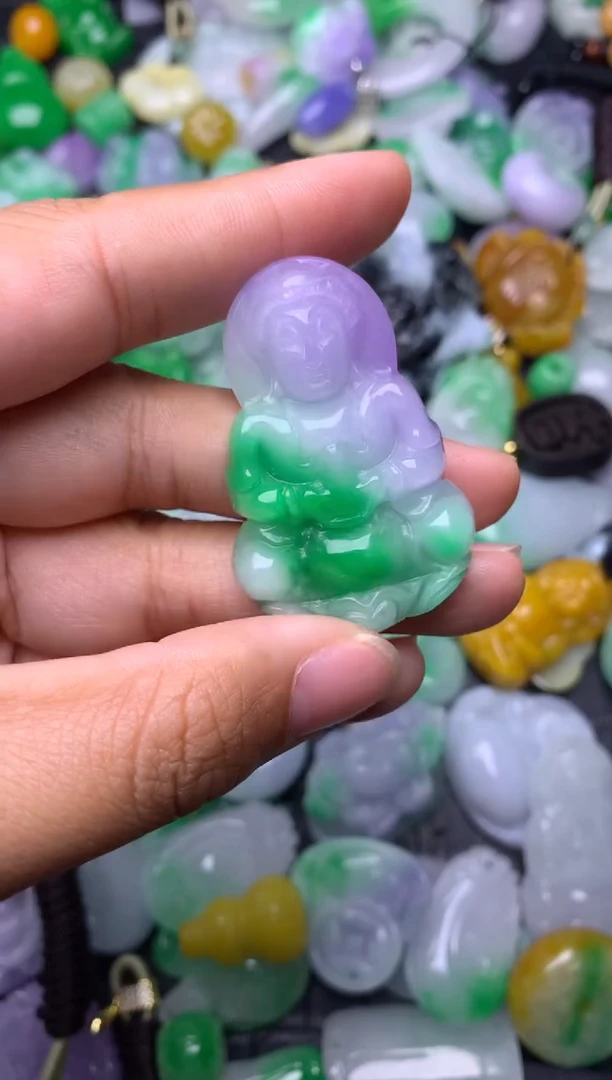 颈饰未镶嵌翡翠缅甸翡翠吊坠