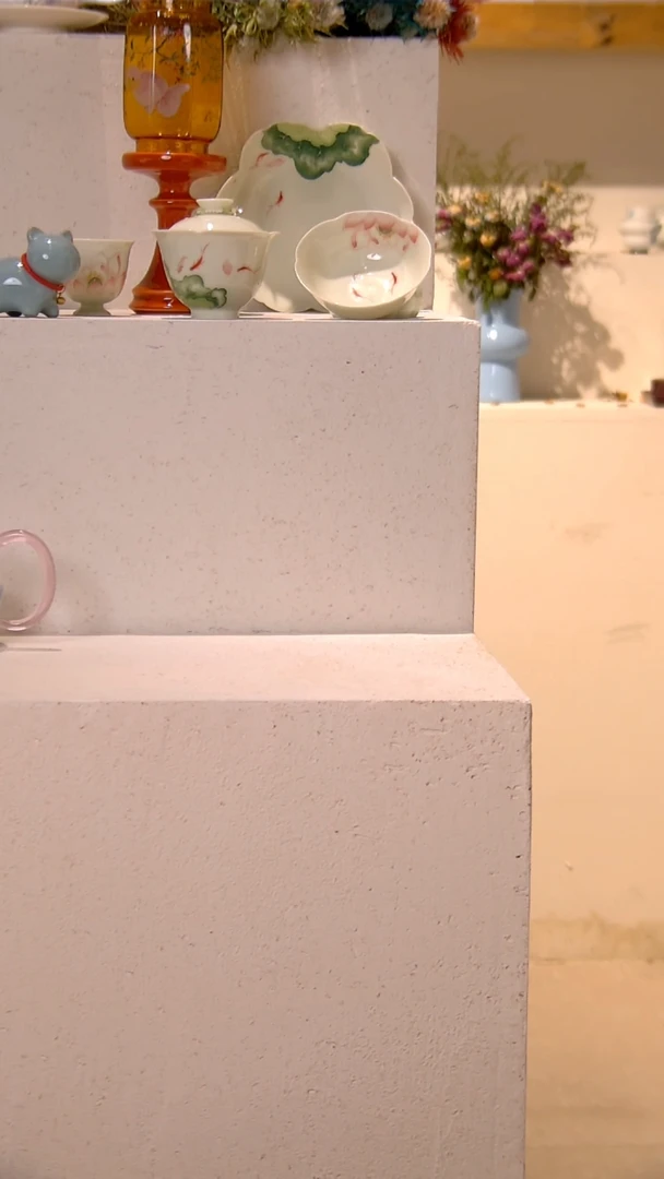 黄*盖碗+茶杯*4 哈哈哈哈