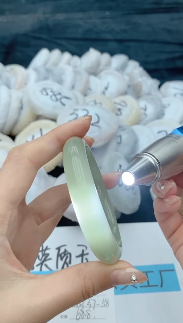 石英质玉手镯未镶嵌42+57-58-59