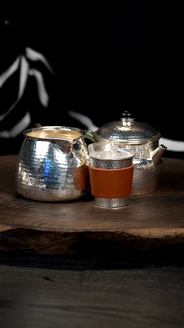【闪购商品】1手工大肚银壶+1公道银杯+1杯子