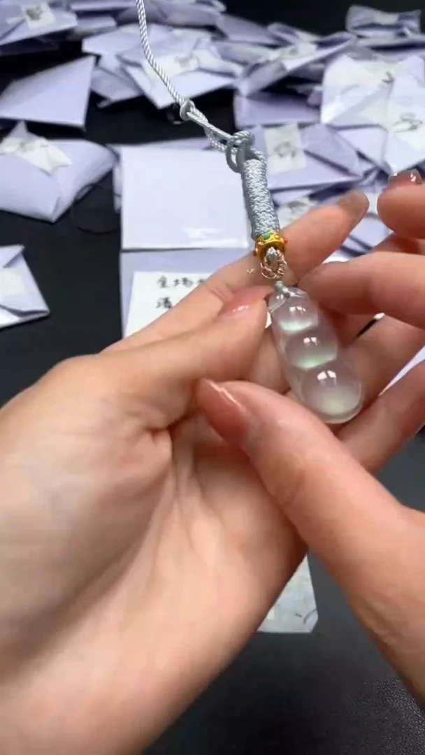 高端甄选吊坠（一物一图）330