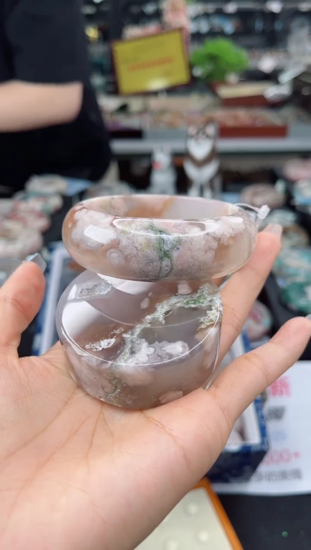 【闪购商品】石英质玉手镯未镶嵌58圈口（赠品镯心）1795665