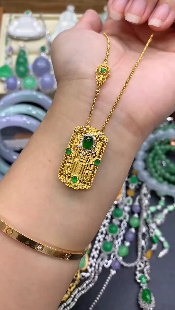 翡翠18K金镶嵌颈饰403-中国好珍宝