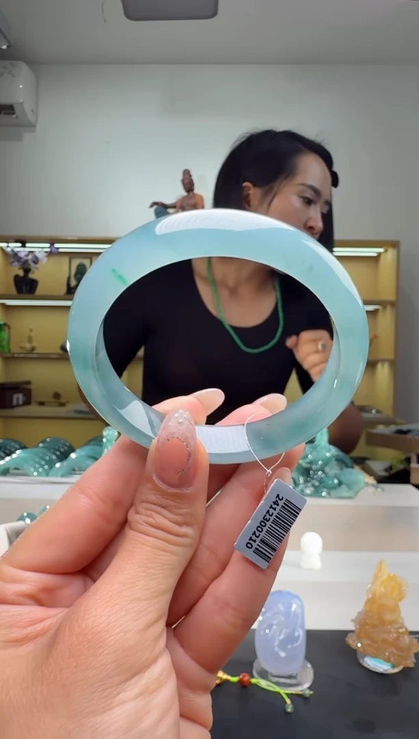 未镶嵌手镯翡翠55圈