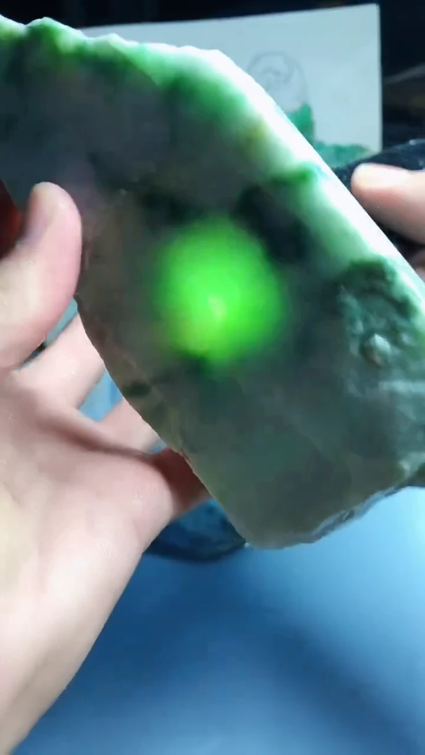翡翠未镶嵌颈饰天然A货翡翠