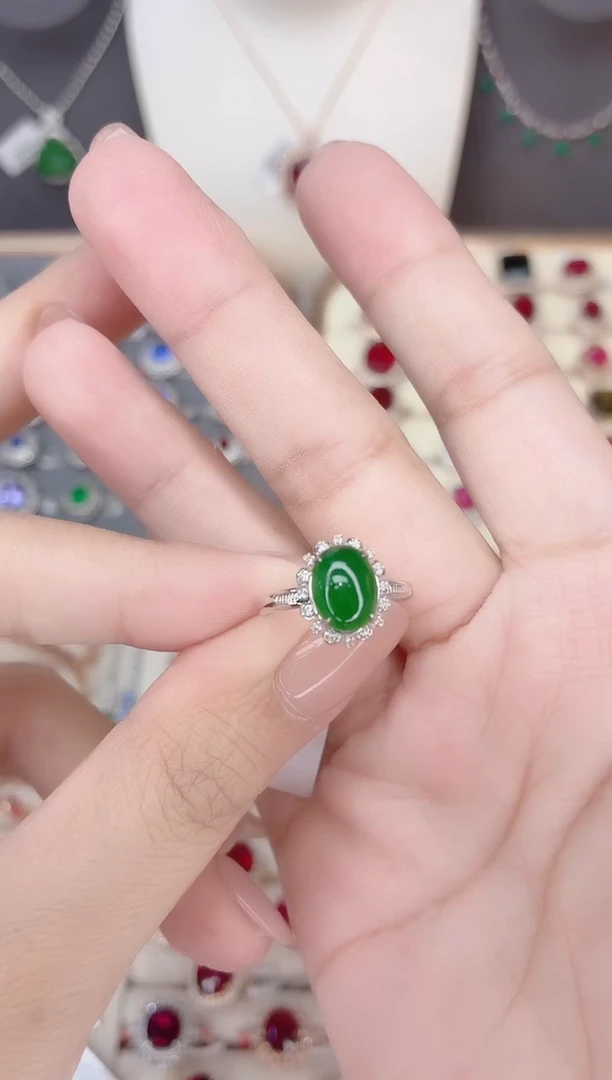 18K金镶嵌戒指翡翠明*.