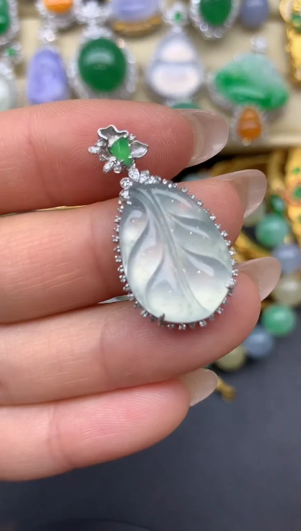 翡翠18K金镶嵌颈饰284-雪姐翡翠天天见