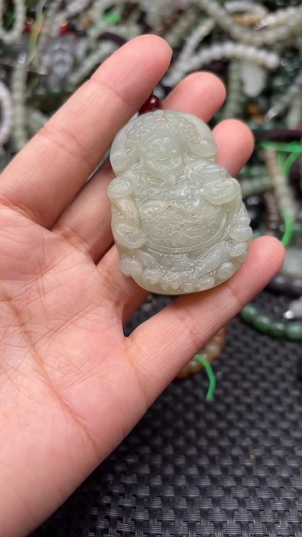 颈饰未镶嵌和田玉1