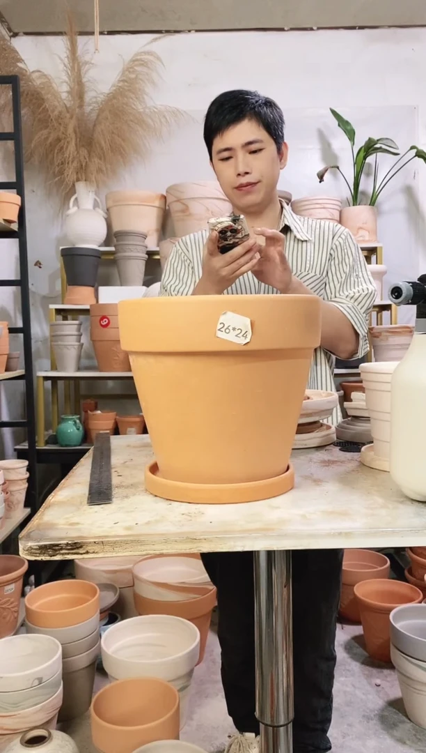 26*24红陶国际 10盆10托