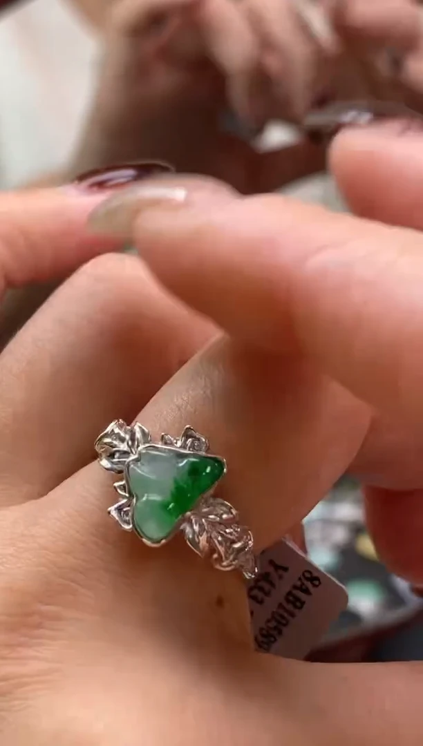 颈饰银S925镶嵌翡翠净货15487