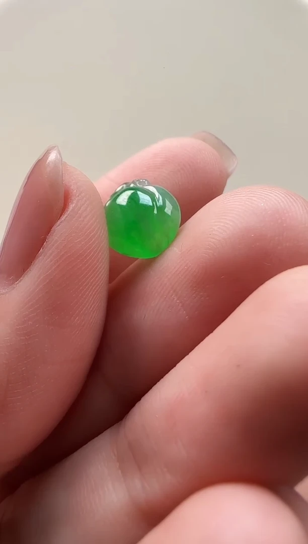 未镶嵌定制翡翠桃子