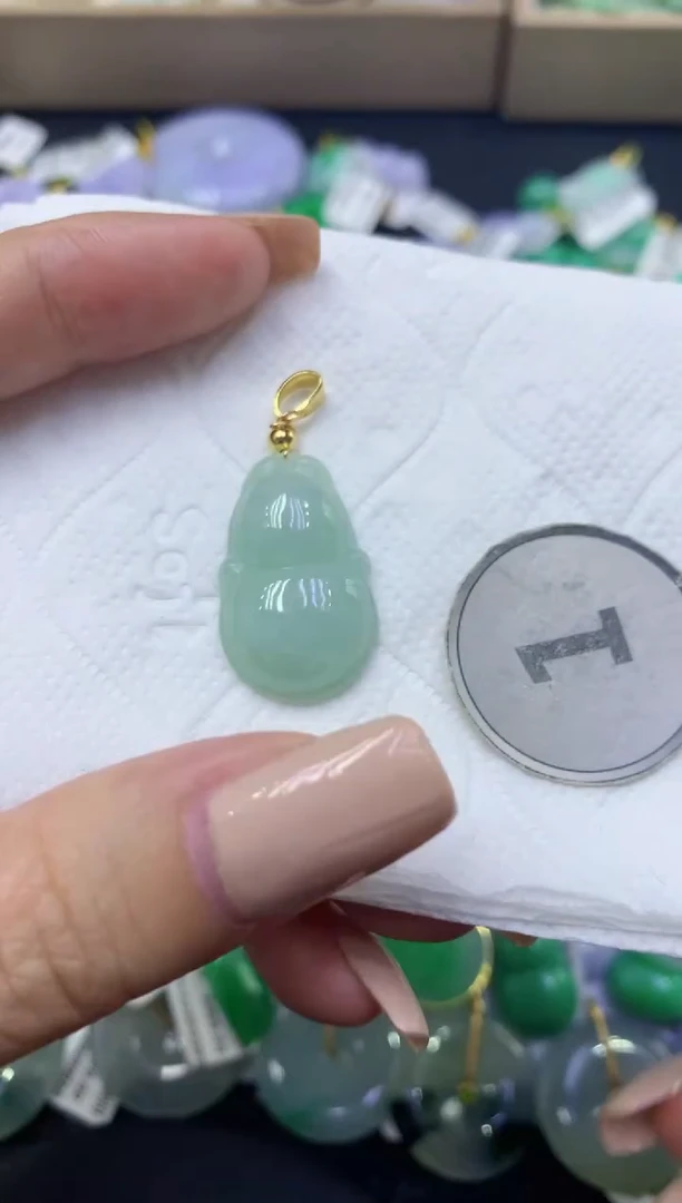 颈饰未镶嵌翡翠天然缅甸翡翠A货