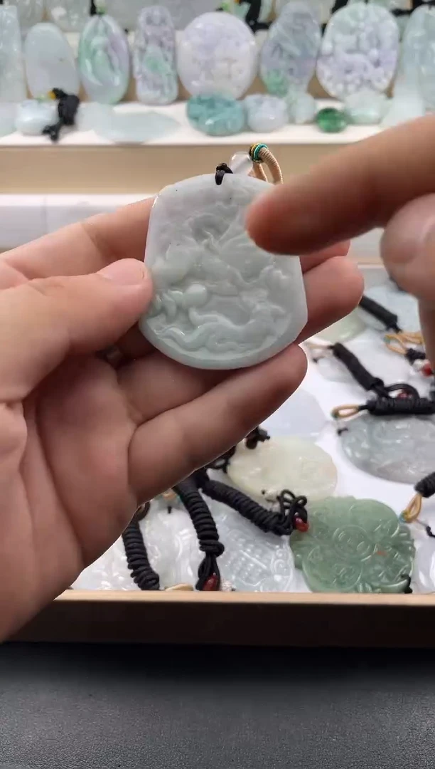 颈饰未镶嵌翡翠....10/14/.39