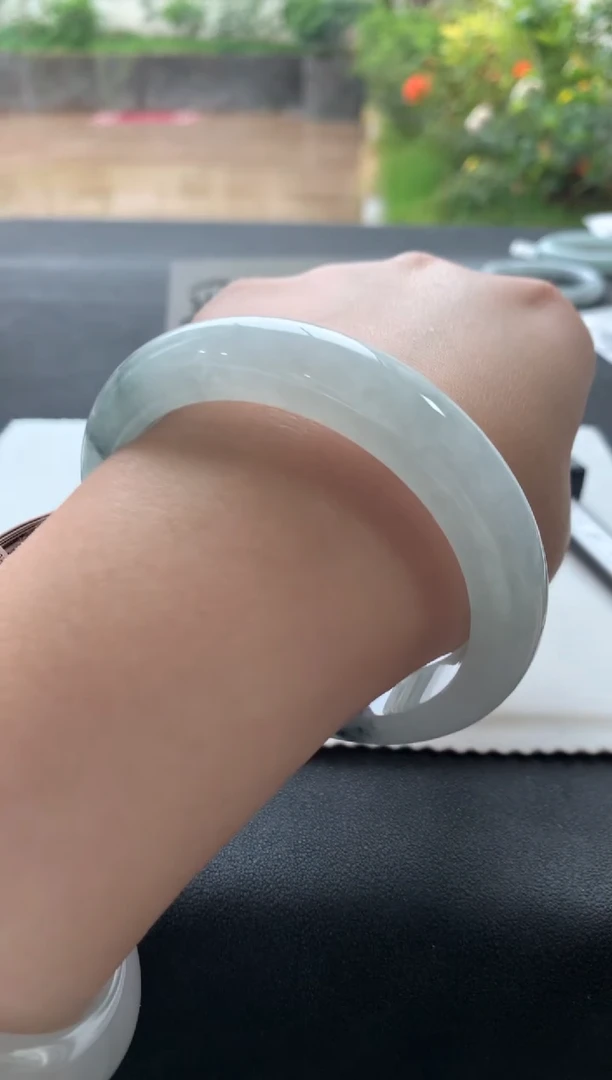 翡翠手镯未镶嵌60.8正圈买断Y1732