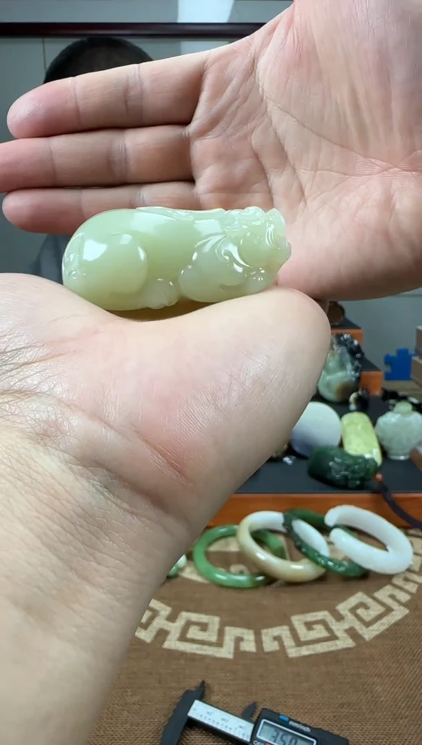 未镶嵌和田玉把件和田玉貔貅77克