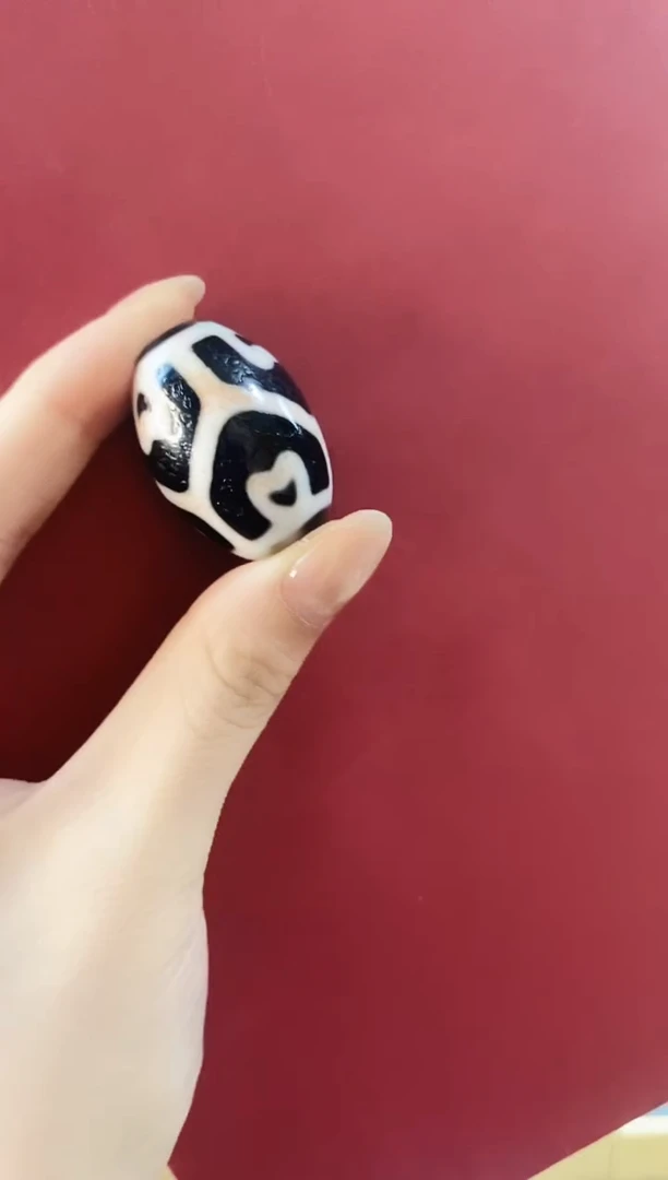 玛瑙/玉髓（覆膜）颈饰未镶嵌估**宁任晓攀无覆膜臻品超顶六瓣莲花