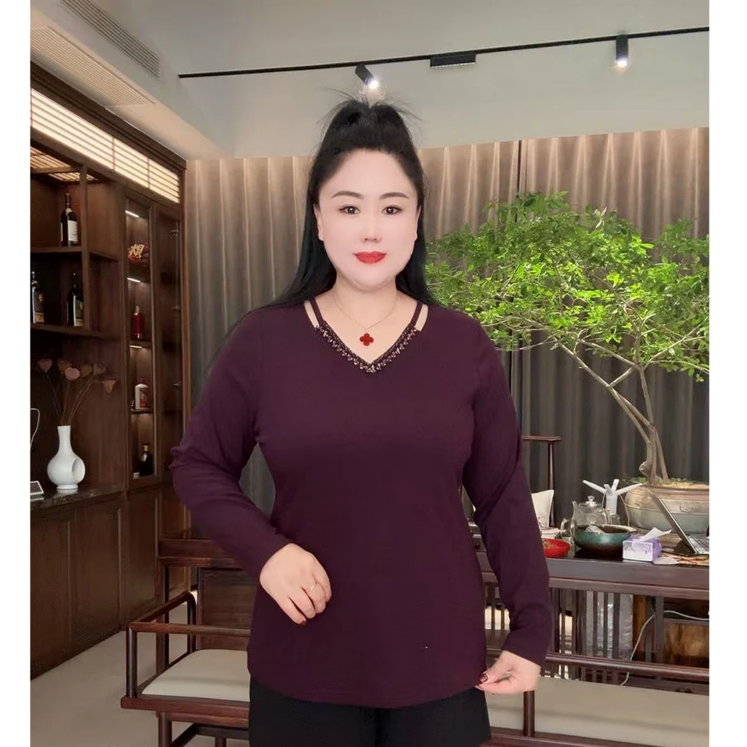 2025新款时尚洋气V领串珠设计感净版纯色加厚百搭T恤