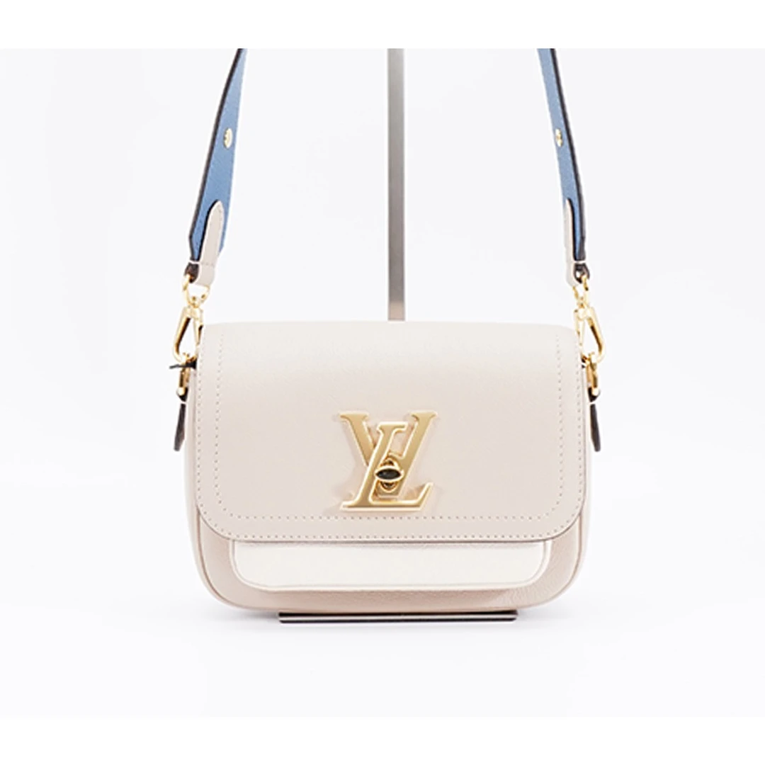 99新 LouisVuitton/路易威登  lockme tender/BG22012111/98新