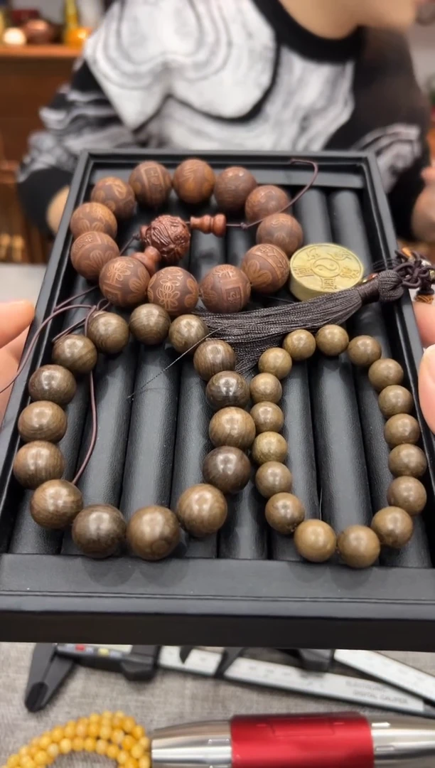 【闪购商品】维腊木（绿檀）其他手串 -520942