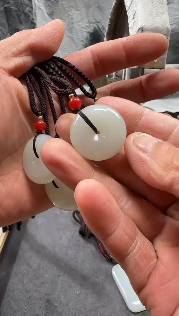 颈饰未镶嵌和田玉吊坠多样性拍一发一件