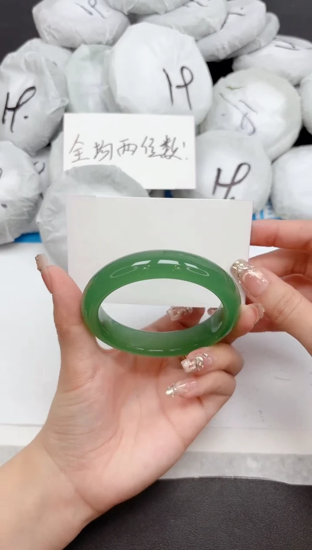 未镶嵌手镯石英质玉298-56.6