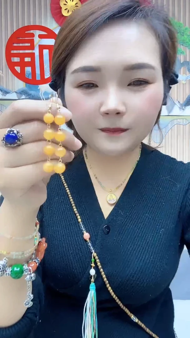 【闪购商品】翡翠耳饰未镶嵌A300DFHBDFDFDHG