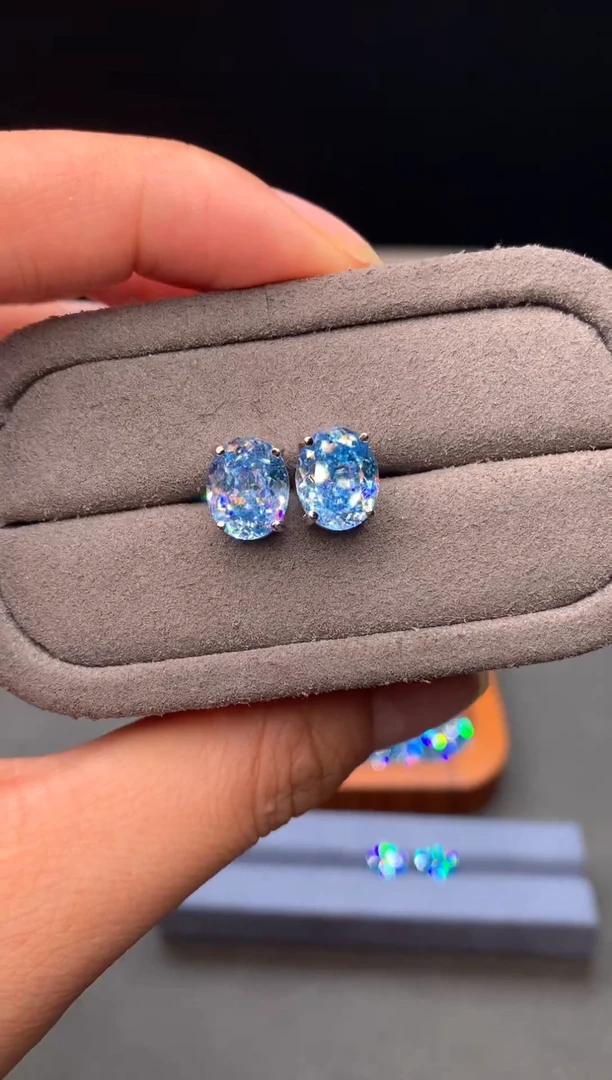 银S925镶嵌耳钉海蓝宝石11111