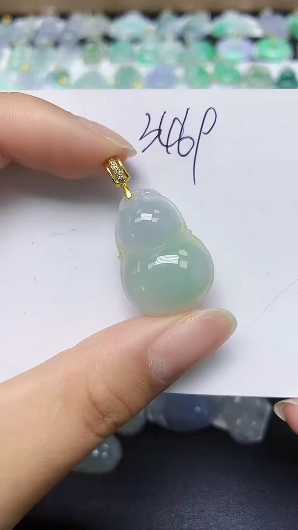 翡翠未镶嵌颈饰 天然缅甸翡翠A货