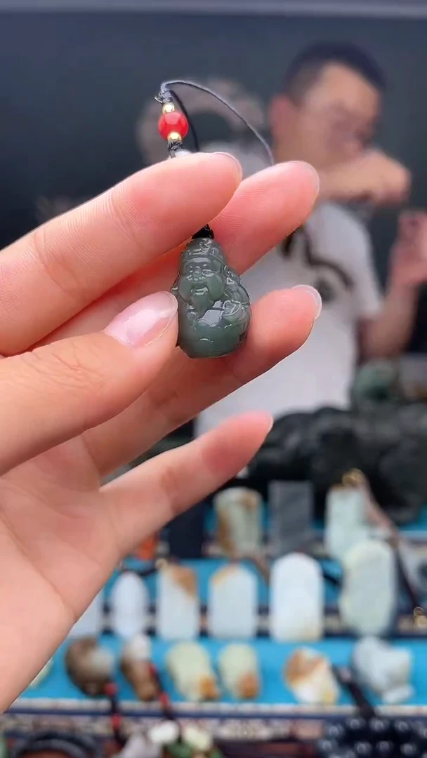 未镶嵌和田玉挂件1