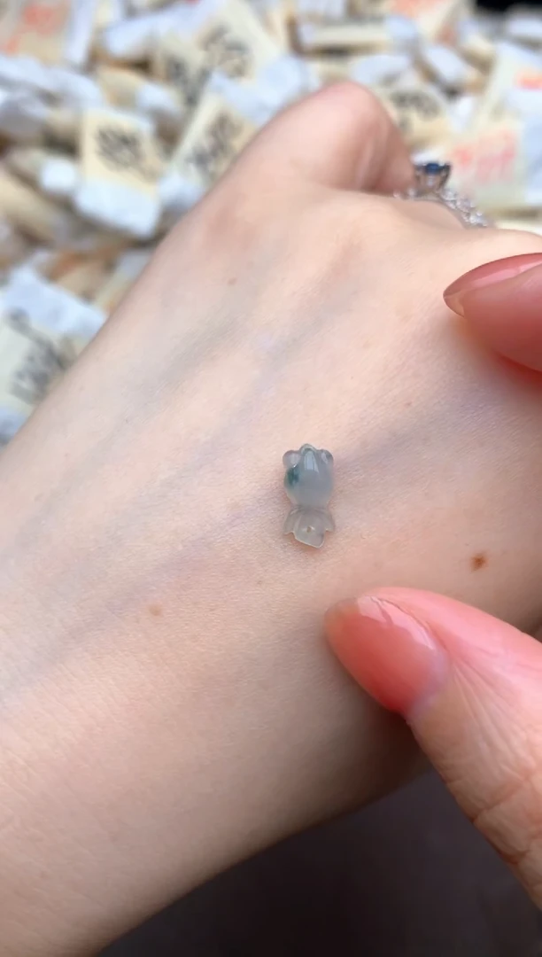 翡翠挂件未镶嵌一9