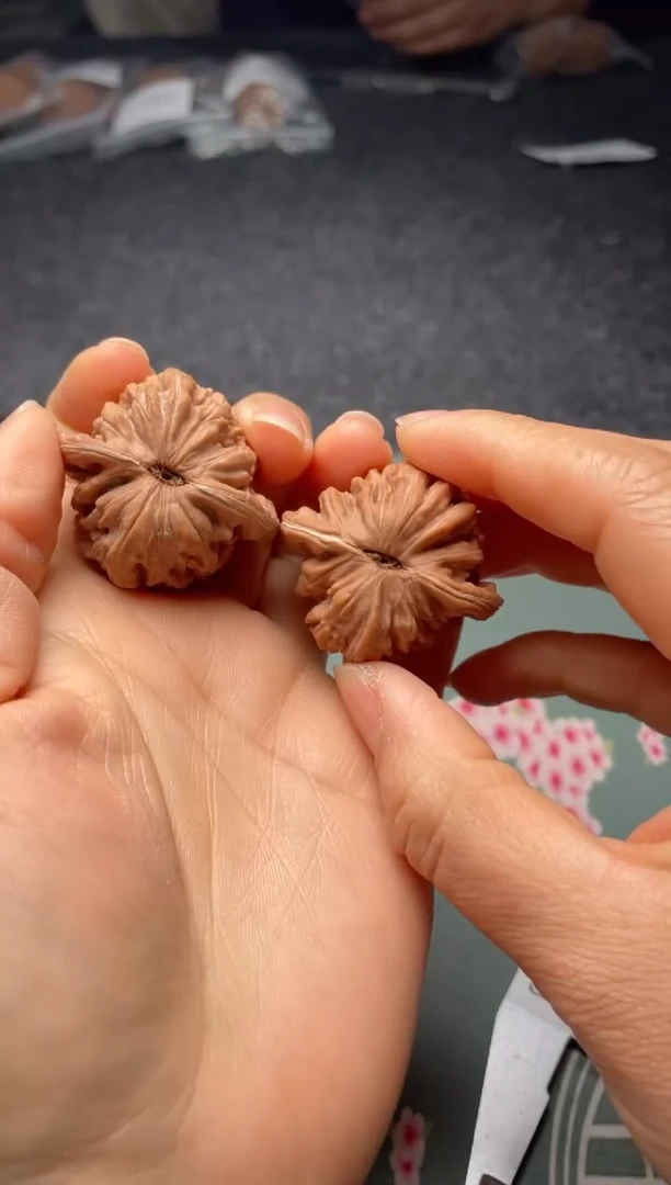 把件文玩核桃w395  楼子   38