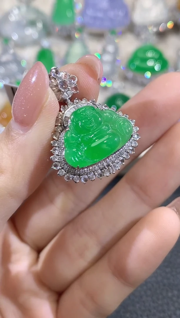 吊坠(不含链)18K金镶嵌翡翠D28翡翠