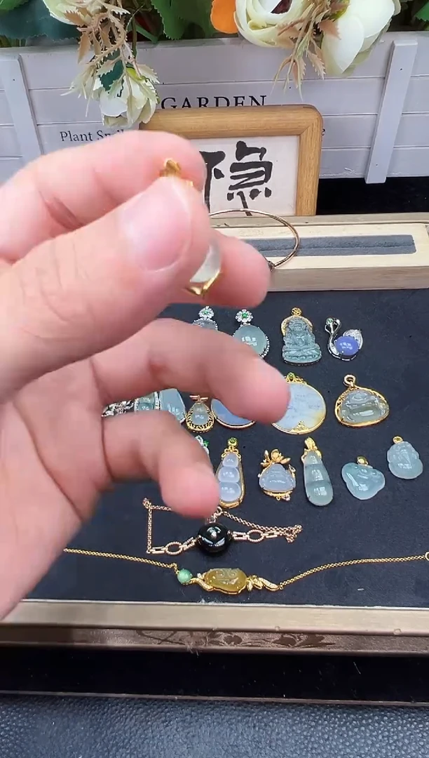 吊坠(不含链)18K金镶嵌翡翠勿拍