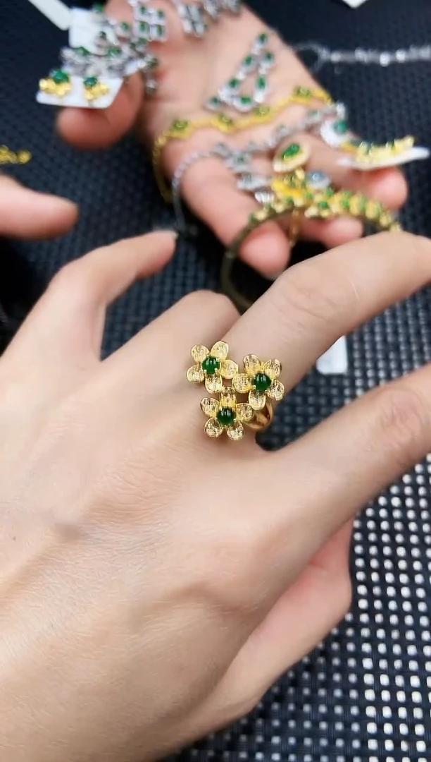 【闪购商品】翡翠戒指未镶嵌1111111111