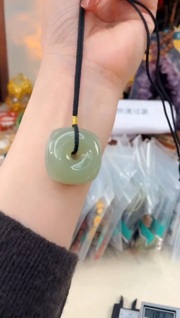 未镶嵌和田玉吊坠@@A2921D018219