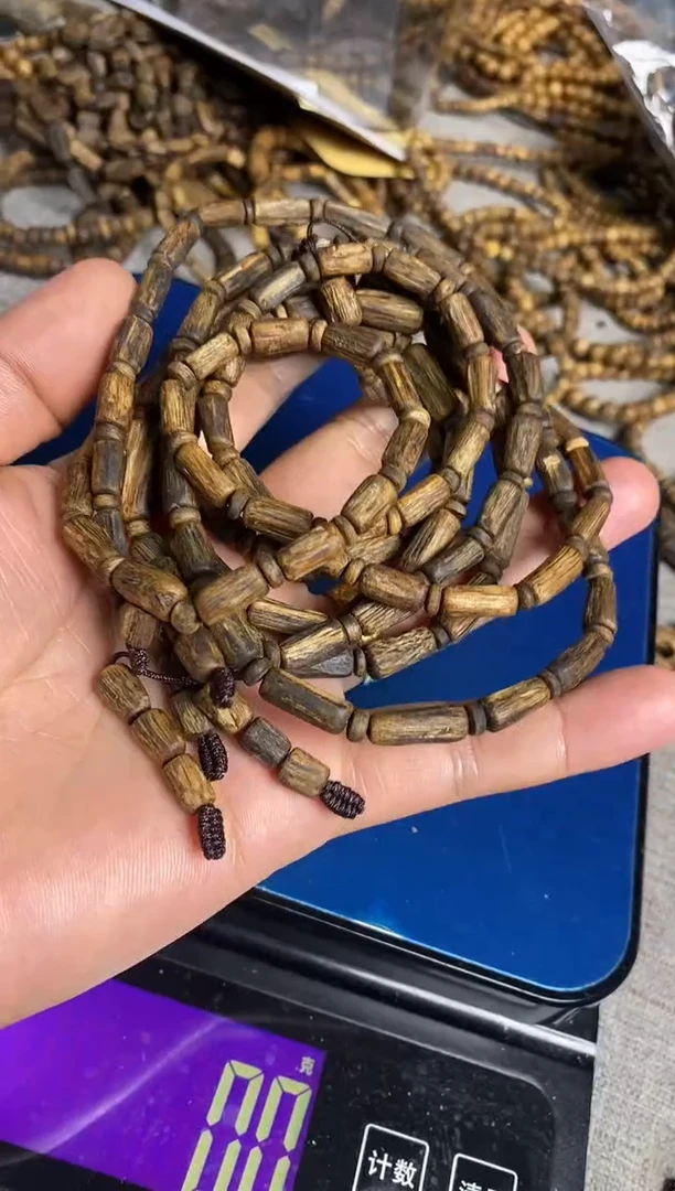 沉香手串带格珠树心油随型桶珠三圈手串多样性发一