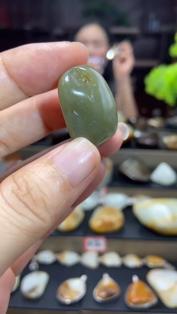 未镶嵌和田玉挂件和田玉吊坠挂件精美